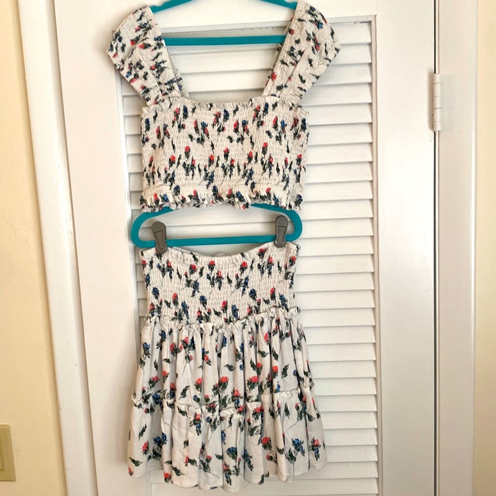 Cropped top and skirt set